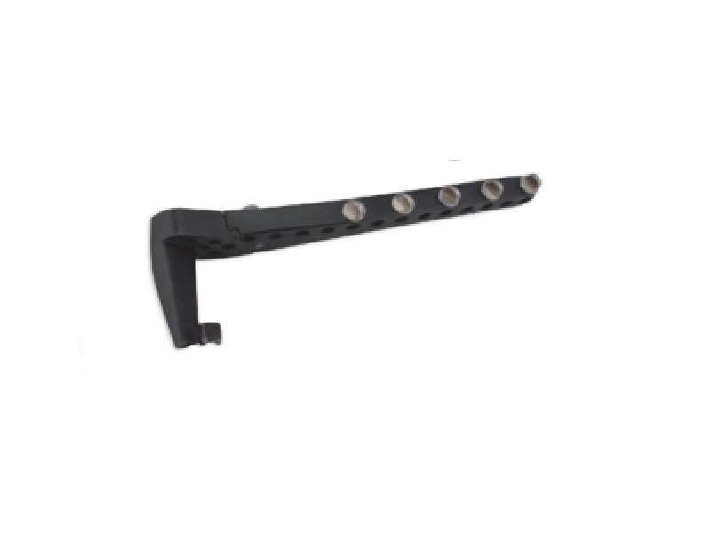 30 Distal Femoral Locking Plate the Target Device (Right)(Optional)